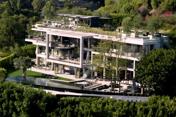 洛杉矶6亿奢华别墅，建筑2315平米，花园3000平