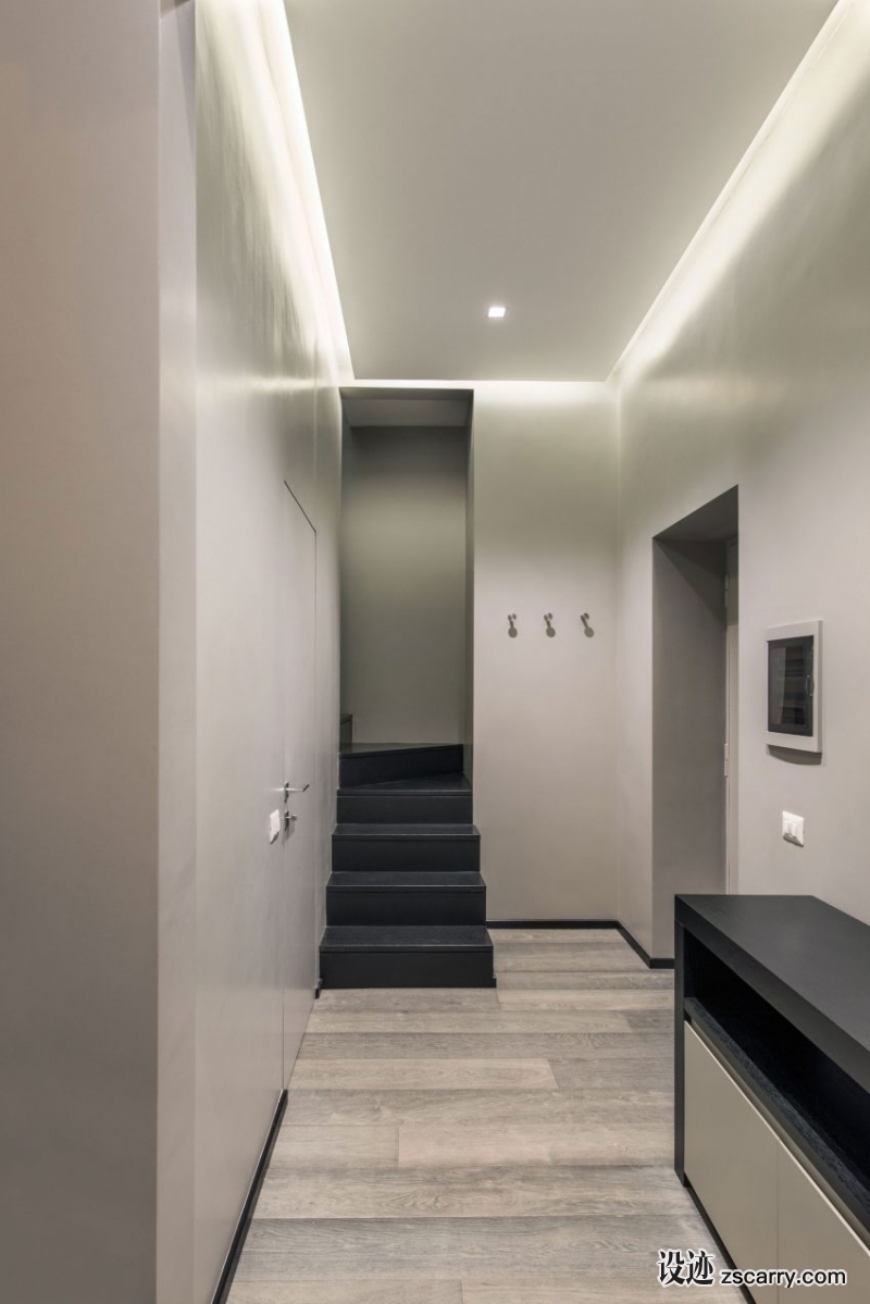 Attico-a-Roma-02-850x1274.jpg 家装参考,入户,带楼梯,