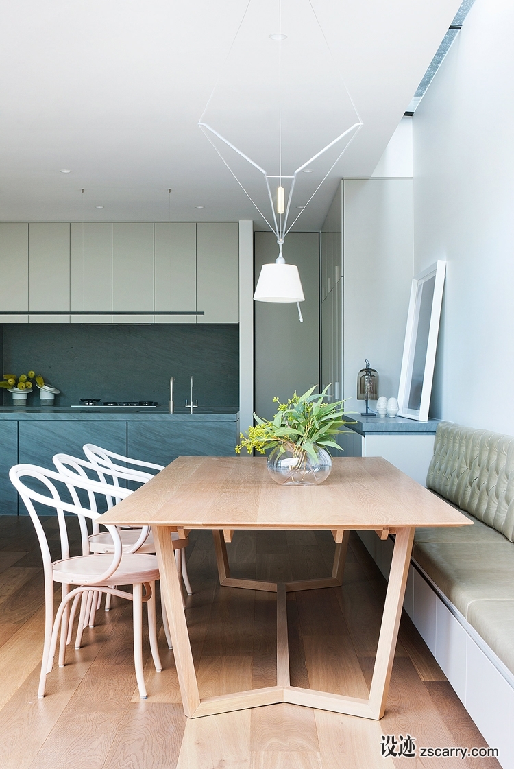 courtyard-house-by-robson-rak-architects-melbourne-photo-by-Shannon-McGrath-10.jpg 家装参考,餐厅,带卡座,