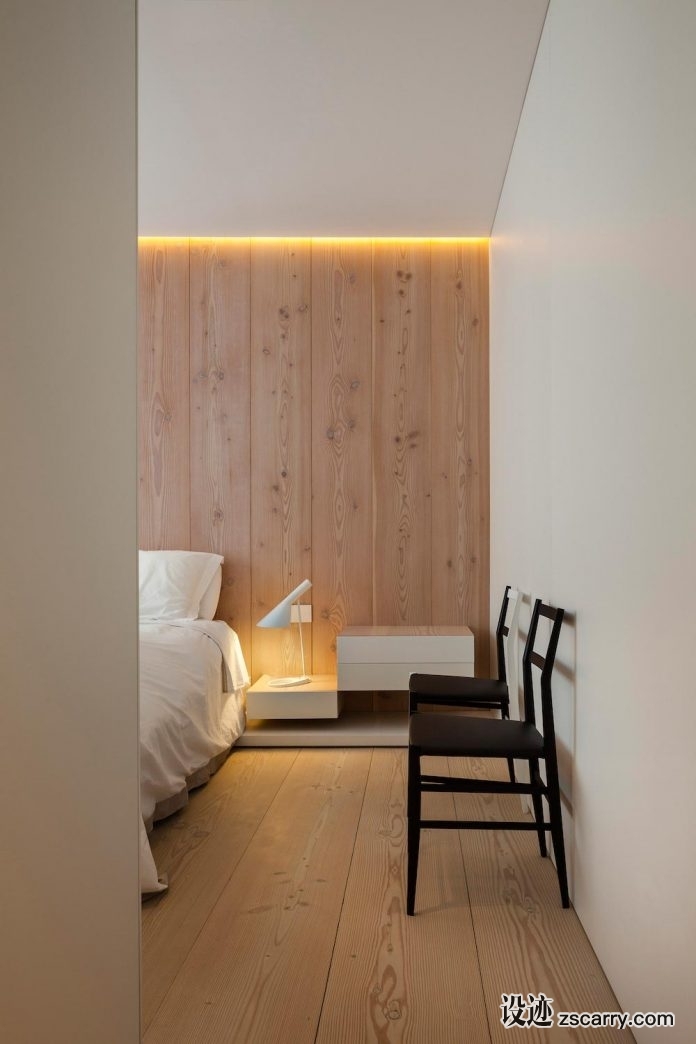 apartment-located-top-floor-classic-building-significant-open-plan-kitchen-living-room-finished-bronze-16-696x1044.jpg 家装参考,卧室,床头背景墙,