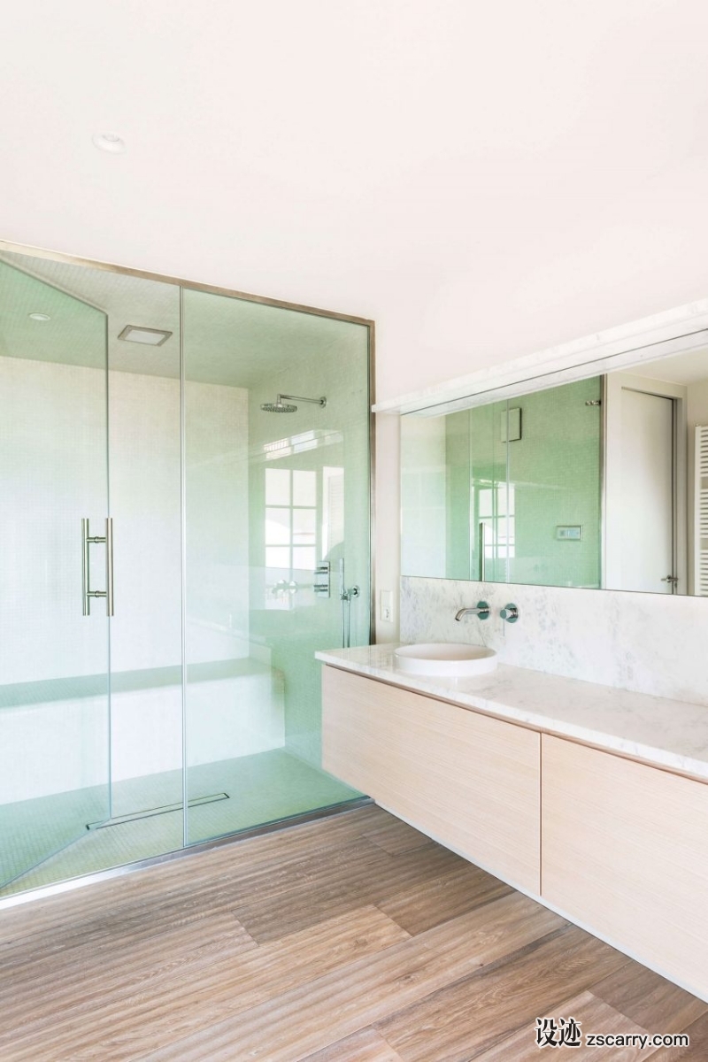 Interior-renovation-of-a-house-in-Mas-Nou-10-850x1275.jpg 家装参考,卫浴,带淋浴间,