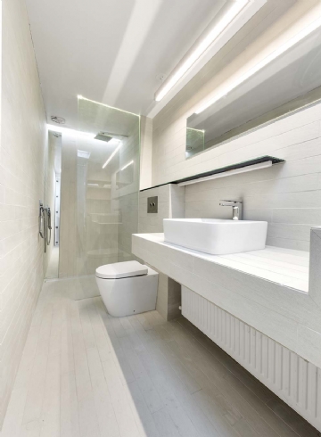 带淋浴间 small-cottage-bathroom-design-as.jpg