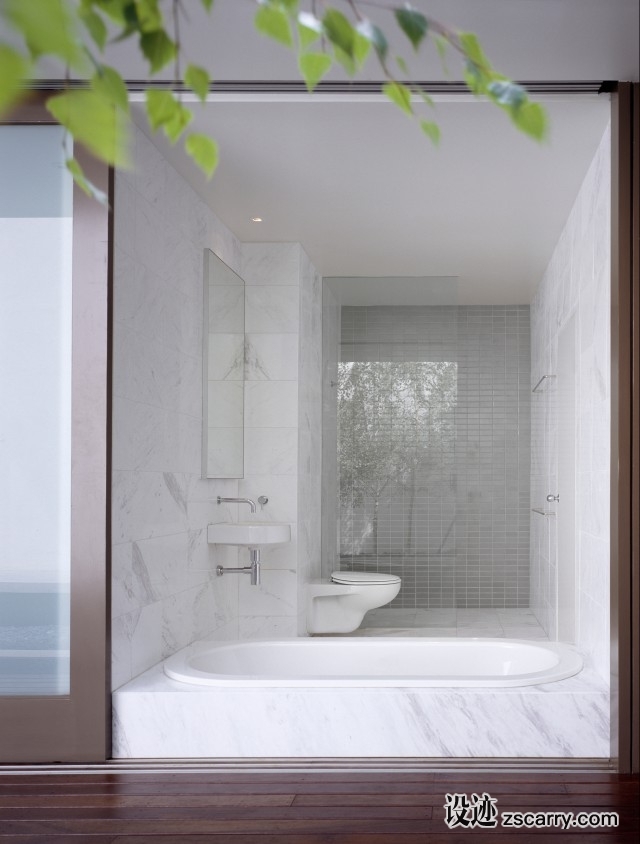 Berkley-Dobson-House-05-640x844.jpg 家装参考,卫浴,带嵌入浴缸,
