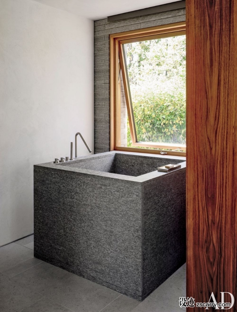 modern-bathroom-amagansett-new-york-201306-3_1000-watermarked.jpg 家装参考,卫浴,带独立浴缸,