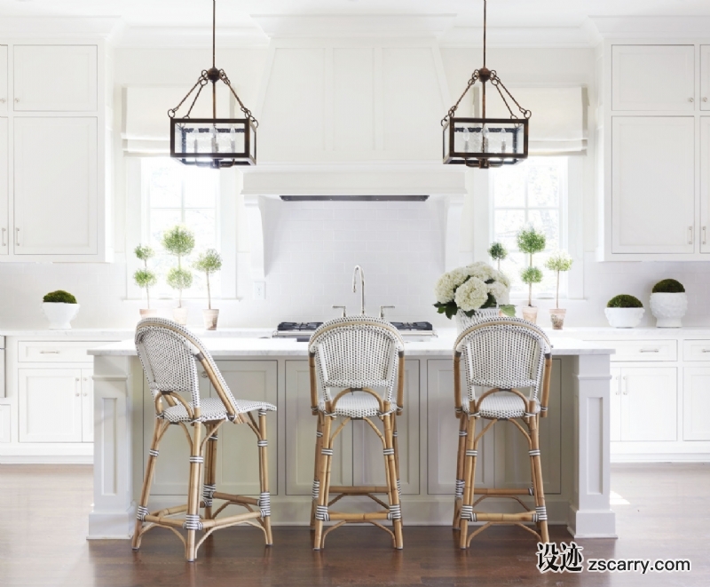 01-Interior-Designer-Sarah-Bartholomew-This-Is-Glamorous.jpg 家装参考,厨房,带岛台,