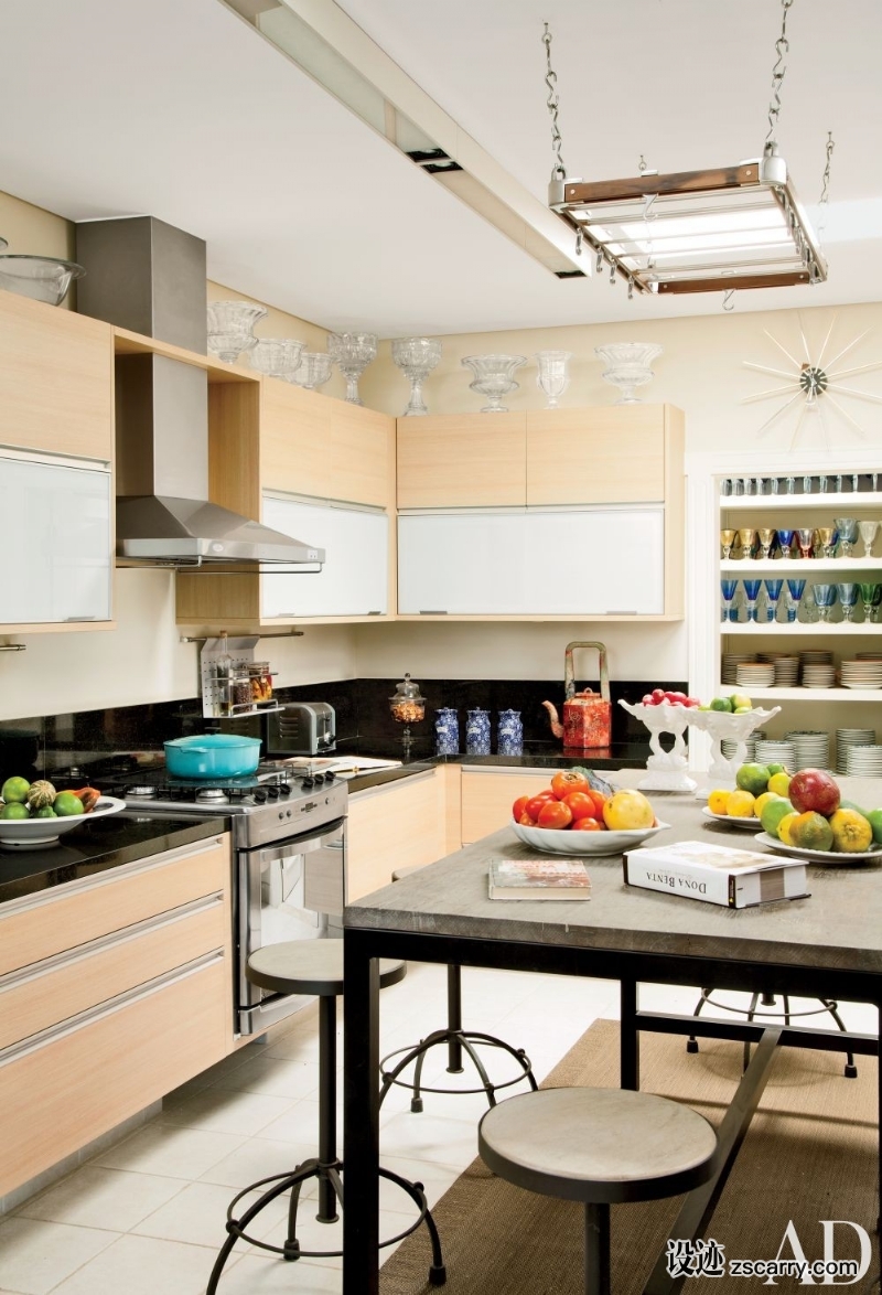 contemporary-kitchen-so-paulo-brazil-201305_1000-watermarked.jpg 家装参考,厨房,带岛台,