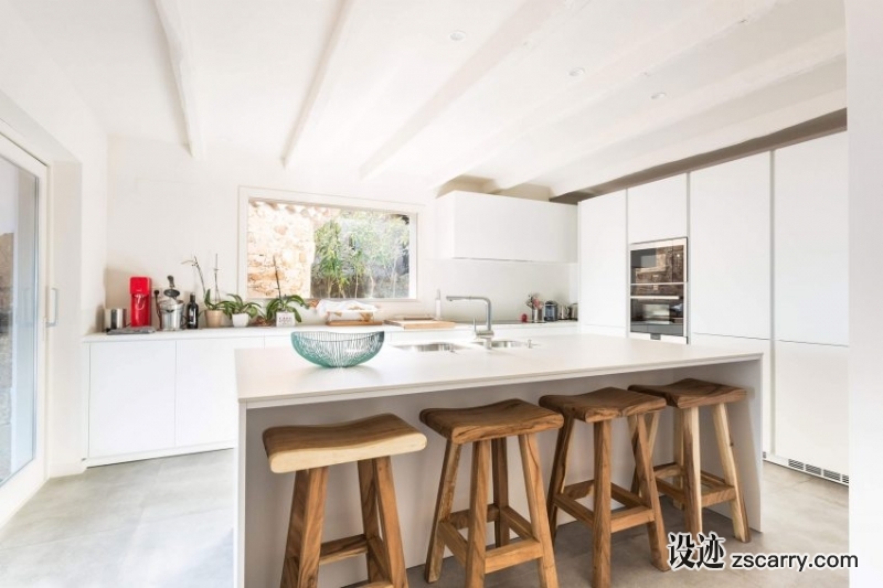 Interior-renovation-of-a-house-in-Mas-Nou-06-850x566.jpg 家装参考,厨房,带岛台,