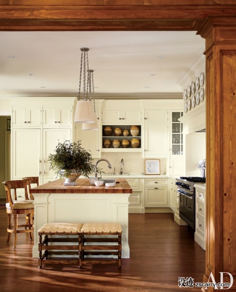traditional-kitchen-timothy-corrigan-inc-lake-forest-illinois-201306_1000-watermarked.jpg 家装参考,厨房,带岛台,