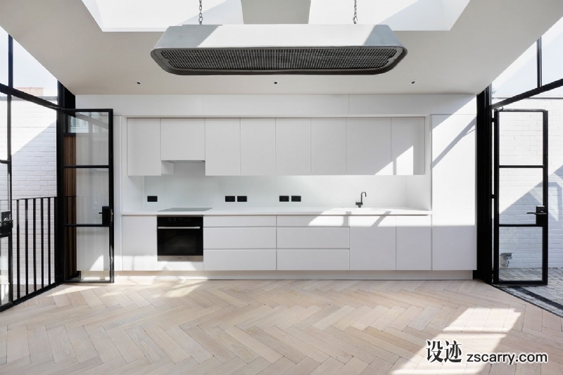 f3_courtyard_house_london_de_rosee_sa_yatzer.jpg 家装参考,厨房,一字型台面,