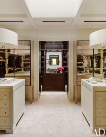 方型 contemporary-dressing-room-closet-mcalpine-booth-ferrier-interiors-nashville-tennessee-201302_1000-watermarked.jpg