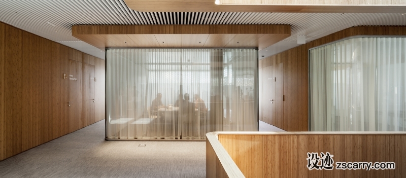 Interior_de_lÔÇÖedifici__Adria¦Ç_Goula_SCOB__Pati_Nu¦ün¦âez_Agency.jpg 工装参考,办公空间,办公隔间,