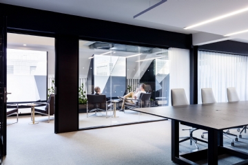 办公隔间 slack-london-offices-by-odos-architects_dezeen_2364_col_3.jpg