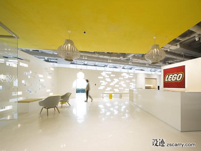 2017_LEGO_ShangHub_01_Reception_Copyright_WangYi__Courtesy_Robarts_Spaces.jpg 工装参考,办公空间,前台接待,