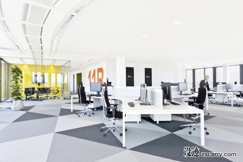 048_VRTISKA_ZAK_AVAST_f_Kristina_Hrabetova.jpg 工装参考,办公空间,开放办公区,