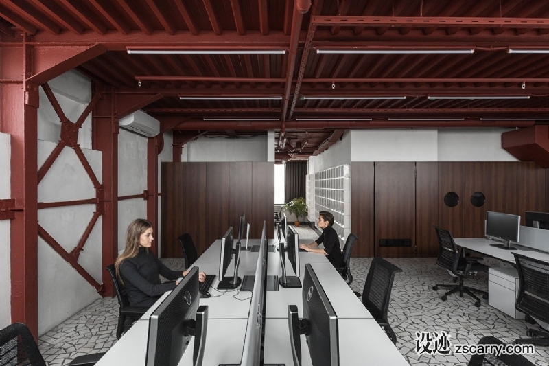 f1_vizor_interactive_office_minsk_belarus_studio_11_yatzer.jpg 工装参考,办公空间,开放办公区,