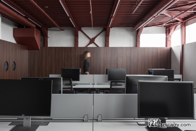 f2_vizor_interactive_office_minsk_belarus_studio_11_yatzer.jpg 工装参考,办公空间,开放办公区,