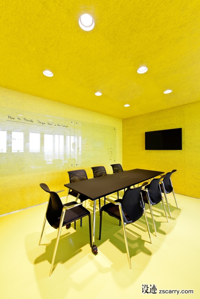 003_VRTISKA_ZAK_AVAST_f_Kristina_Hrabetova_copy.jpg 工装参考,办公空间,会议室,