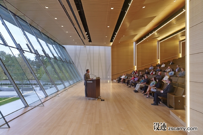 08_Devon_Auditorium__(c)_Alan_Karchmer.jpg 工装参考,办公空间,会议室,