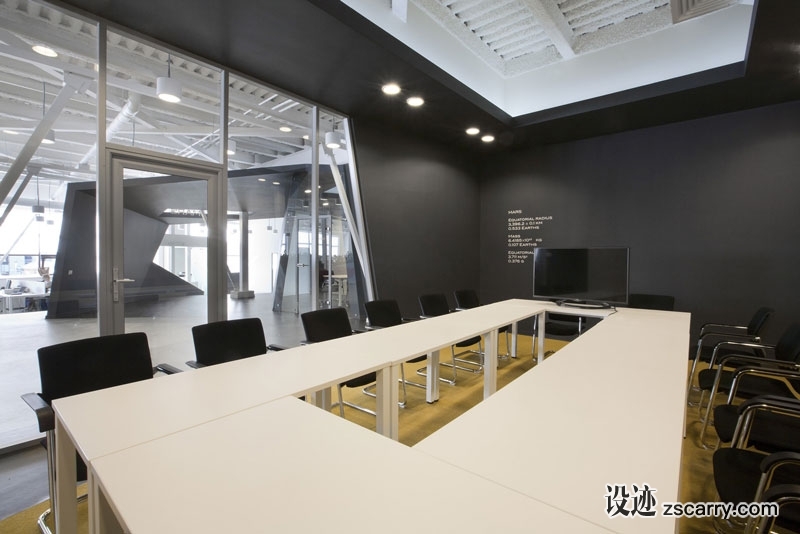 iponweb_za_bor_08.jpg 工装参考,办公空间,会议室,