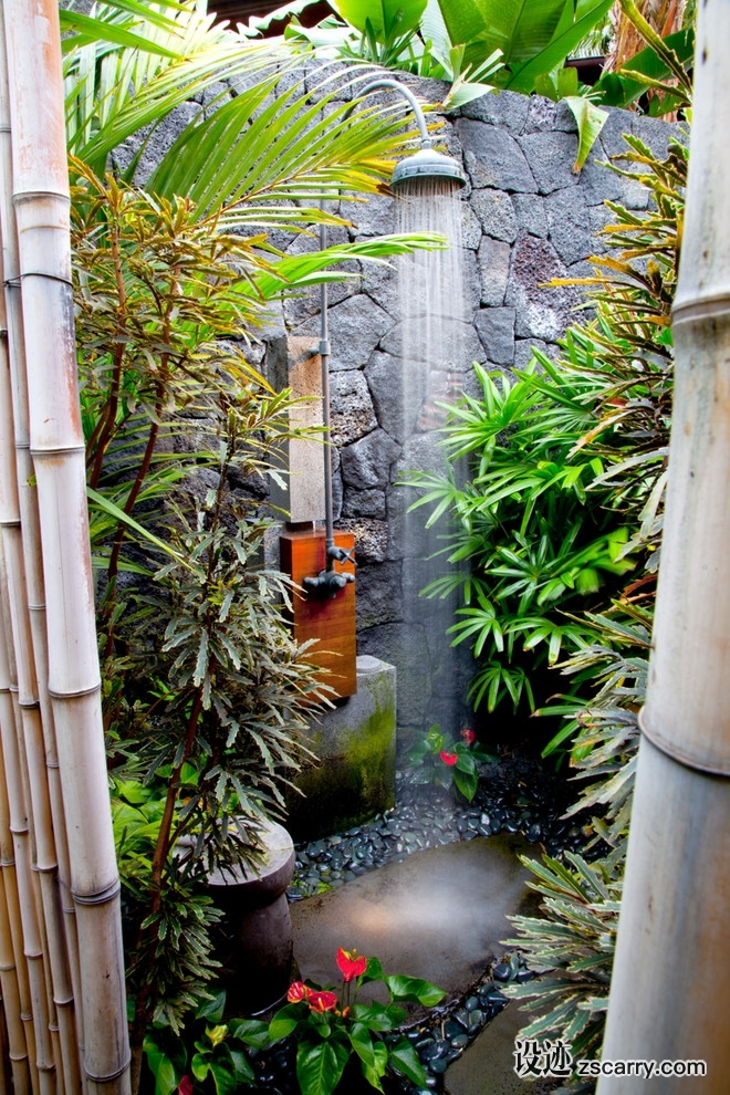 hidden-retreat-outdoor-shower-fixtures.jpg 家装参考,户外空间,户外洗浴,