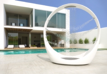 户外洗浴 modern-white-circle-shower-outside.jpg