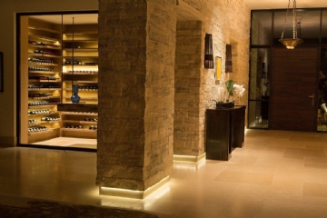 酒窖 bev-hills-renovation-wine-room.jpg