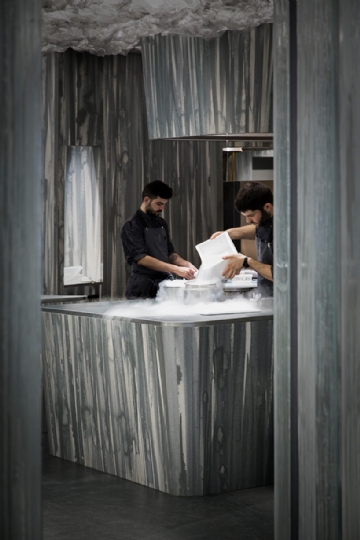 商业厨房 RCR-architects-enigma-restaurant-barcelona-interiors-albert-adria-neolith-designboom-08.jpg