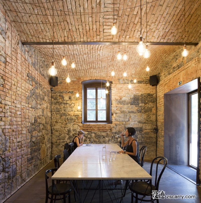 DGA_Ljubljana_EK_interior_15.jpg 工装参考,餐饮空间,餐厅,