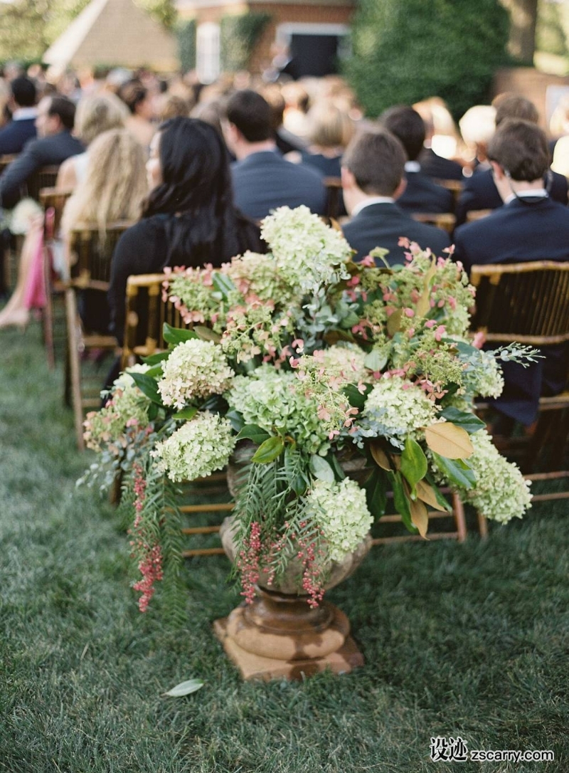 annabelle-hydranga-ceremony-ideas-w1000.jpg 软装参考,婚庆布置,花艺,