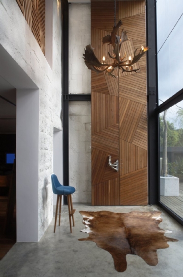 装饰线 oversized-modern-wood-door-050317-935-13.jpg