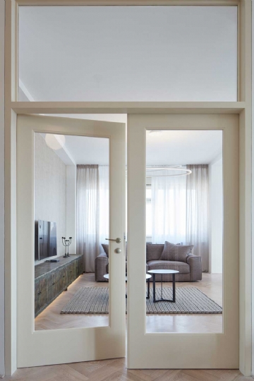 平开门 apartment-interior-living-room-door-jsh.jpg