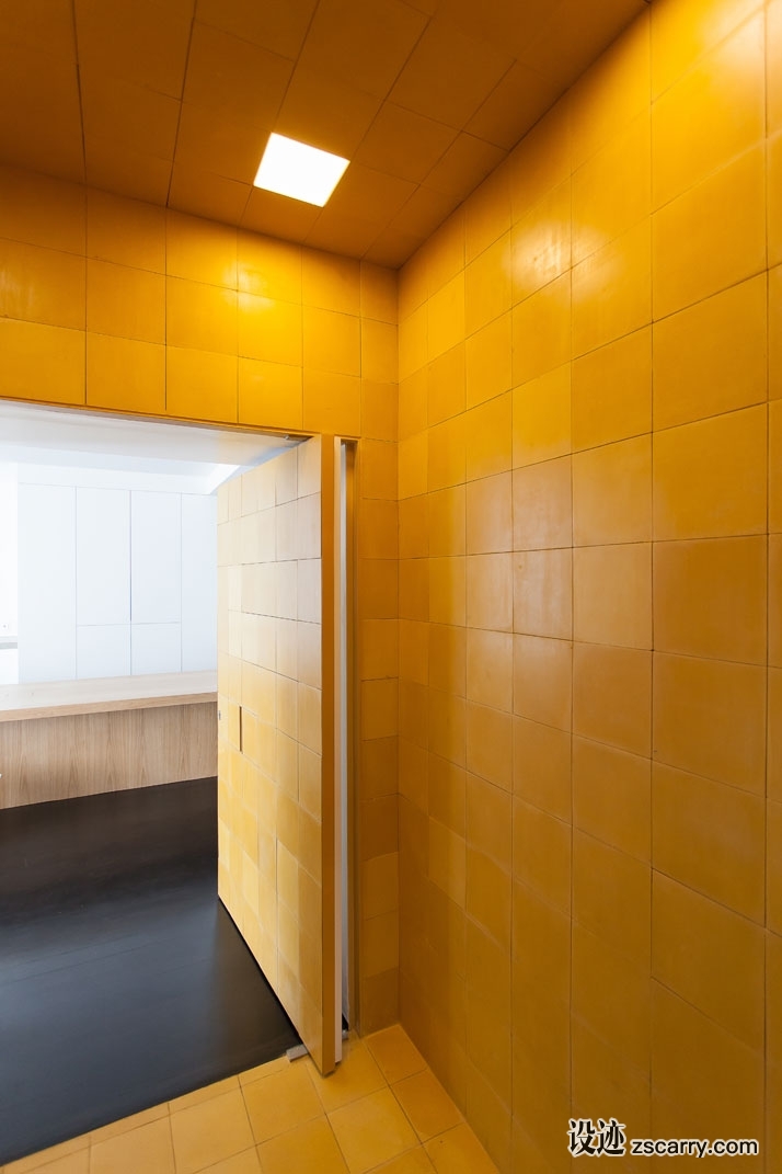 2-Apartamento-Sergipe-Sao-Paulo-Brazil-Felipe-Hess-Ricardo_Bassetti.jpg 局部参考,门,转轴门,