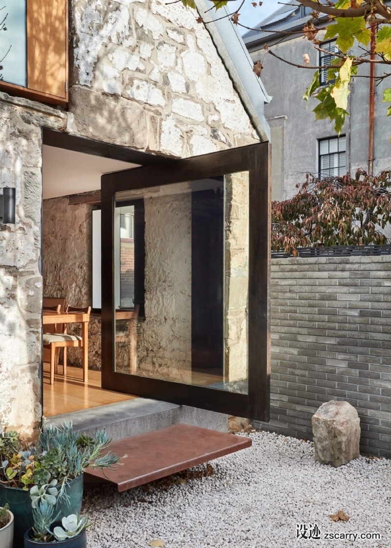 est-living-interiors-the-barn-hobart-4.jpg 局部参考,门,转轴门,