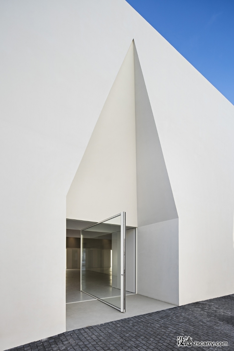 Grandola-Meeting-Centre-Aires-Mateus_4.jpg 局部参考,门,转轴门,