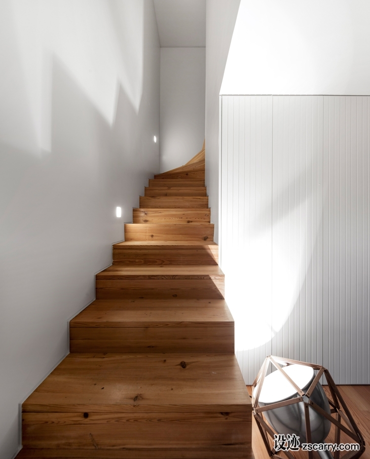 restelo-house-by-joao-tiago-aguiar-photo-by-Fernando-Guerra-8.jpg 局部参考,楼梯,现代造型,