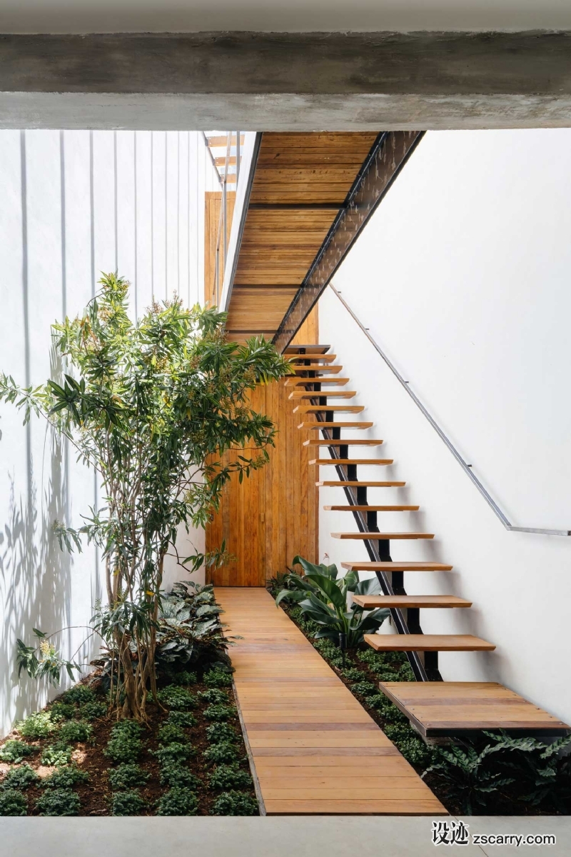 Retail-Store-with-Indoor-Garden-in-Sao-Paulo-by-Vao-Yellowtrace-10.jpg 局部参考,楼梯,现代造型,