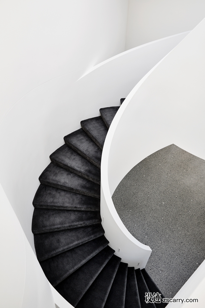 ∏_Derek_Swalwell_(27).jpg 局部参考,楼梯,旋转造型,