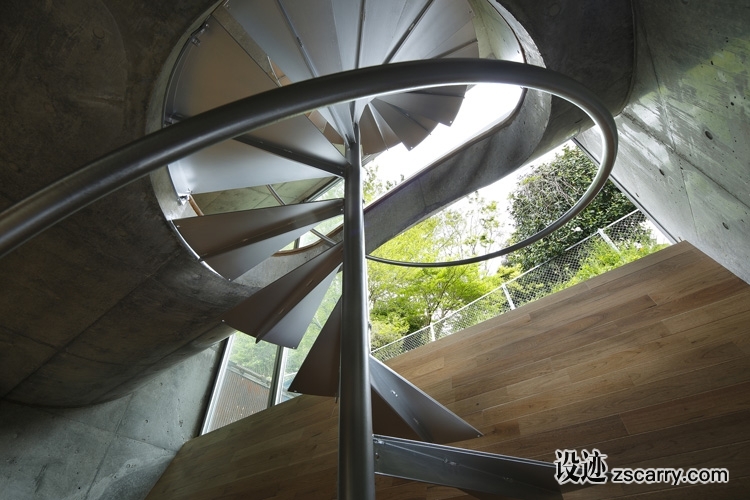 5-house-in-byoubugaura-by-takeshi-hosaka-japan.jpg 局部参考,楼梯,旋转造型,