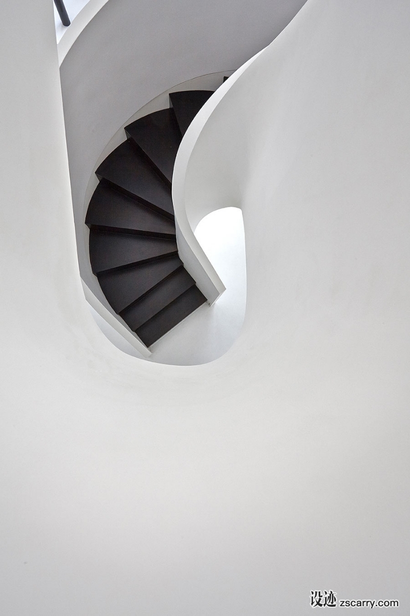 Loft-Apartment-AA-Architects_2.jpg 局部参考,楼梯,旋转造型,