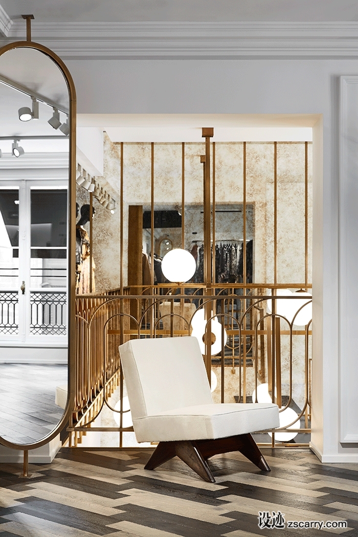 5-portrait-gauche.gif 局部参考,楼梯,栏杆扶手,