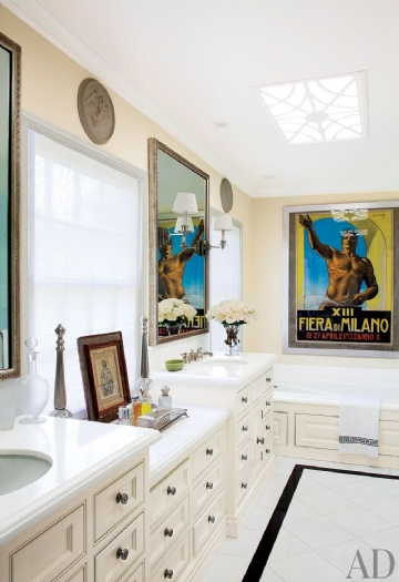 洗手台（台下盆） traditional-bathroom-timothy-corrigan-inc-los-angeles-california-201204-3_1000-watermarked.jpg