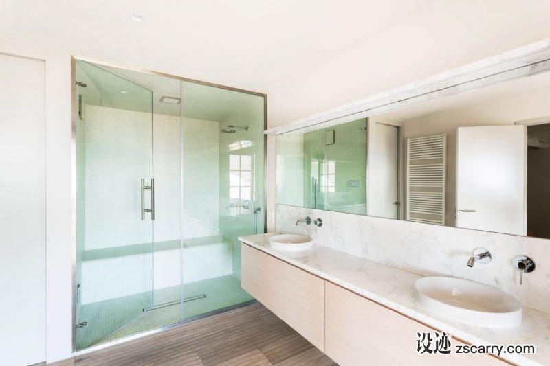 Interior-renovation-of-a-house-in-Mas-Nou-11-850x566.jpg 局部参考,卫浴元素,洗手台（台上盆）,