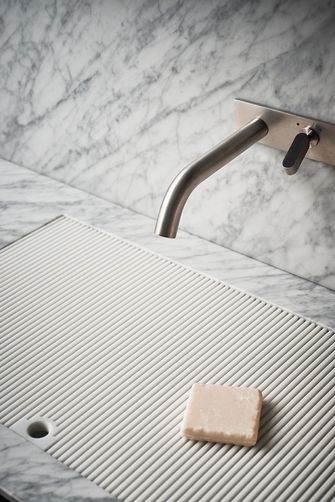 195eda638787a6e44e77e70f24c6ed5f.jpg 局部参考,卫浴元素,洗手台（水槽式）,