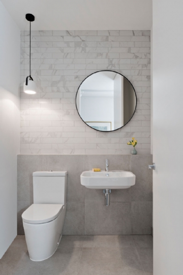 洗手台（独立式） modern-white-and-grey-powder-room-120517-202-06.jpg