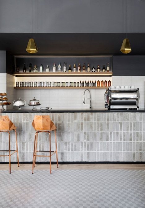 7d94e2a1690ffa09d32f377497eb2375.jpg 工装参考,餐饮空间,吧台（酒吧）,