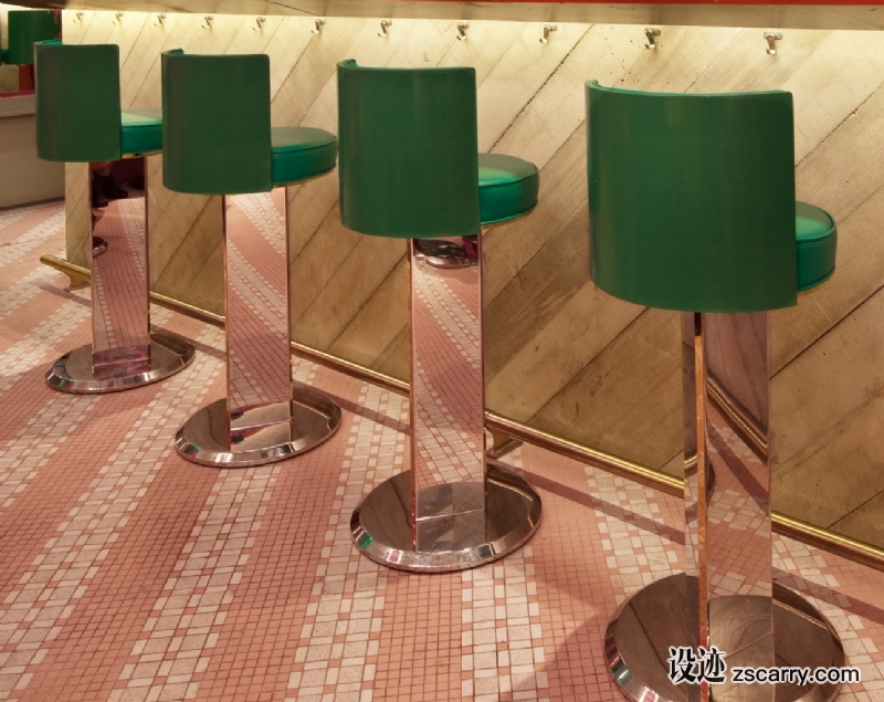 10-MrsPound-1290x1024.jpg 工装参考,餐饮空间,吧台（酒吧）,