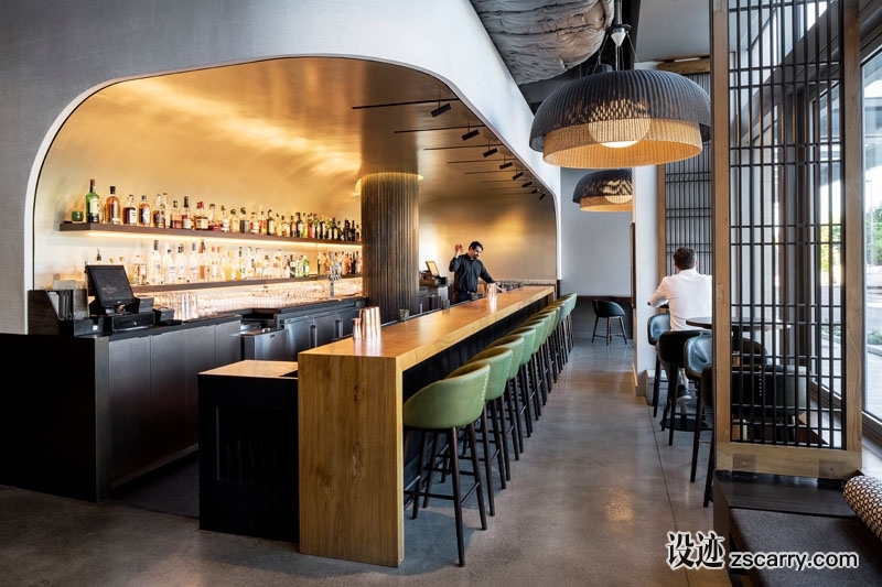 modern-bar-and-restaurant-design-220218-241-01.jpg 工装参考,餐饮空间,吧台（酒吧）,