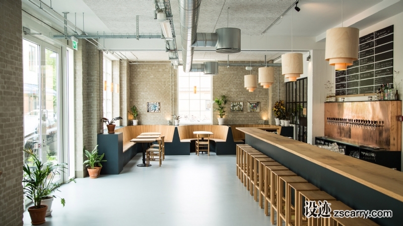 brus-brewery-by-to-ol_dezeen_hero.jpg 工装参考,餐饮空间,吧台（餐厅）,