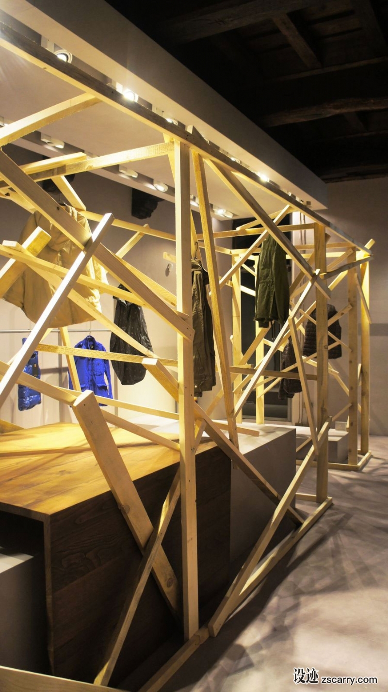 3-retail_tatras_ottobre_4.jpg 工装参考,商业空间,服饰,