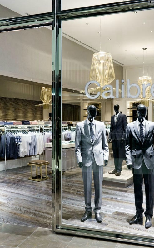 032.jpg 工装参考,商业空间,服饰,